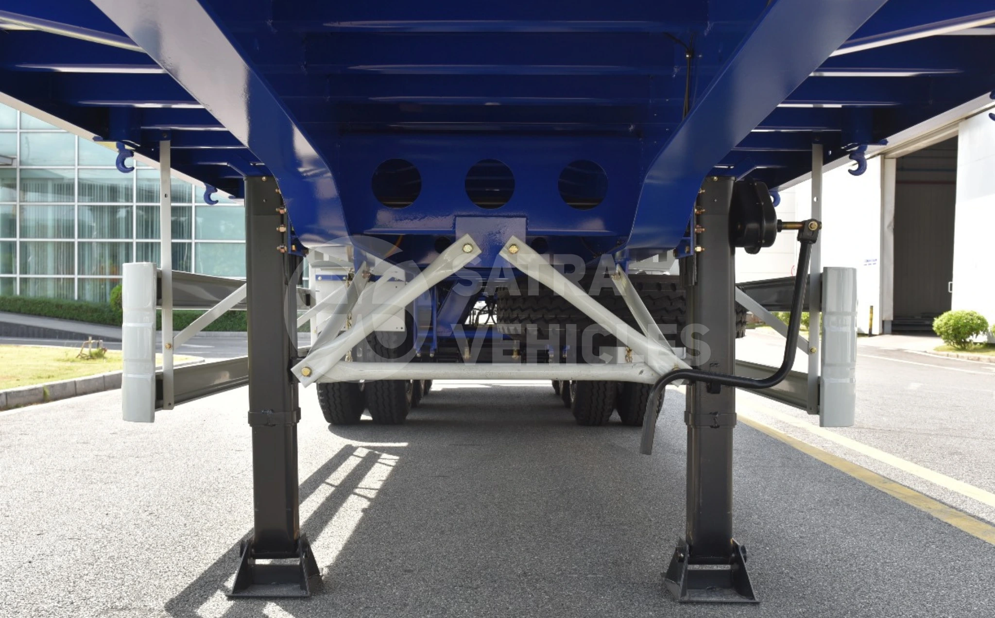 CIMC Trailer Flatbed 40 FT photo